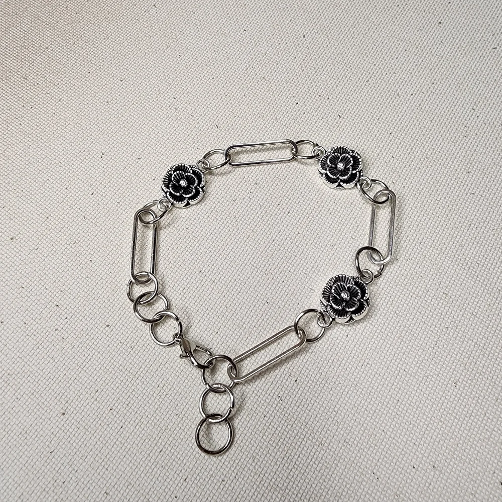 Vintage Style Silver Rose Paperclip Chain Bracelet